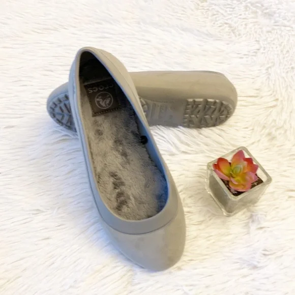CROCS | Grey Ballet Flats loafers faux fur footbed women’s 6 - Picture 1 of 9